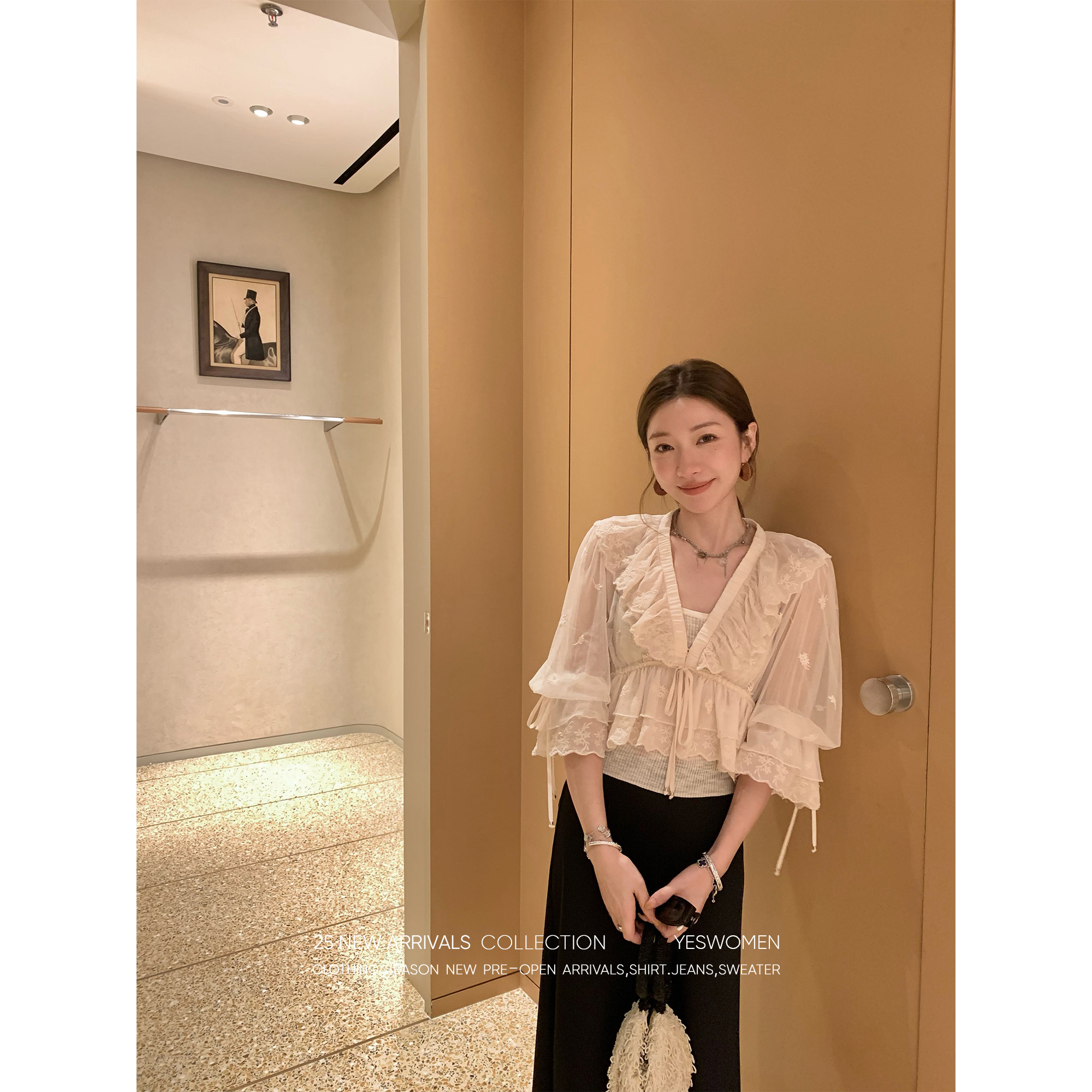 现货福利 暗香绣影·薄款刺绣荷叶边蕾丝衫独特别致上衣