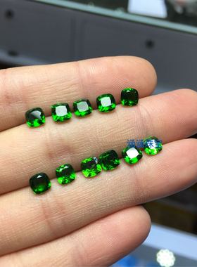 天然透辉石裸石枕形方吊坠5mm