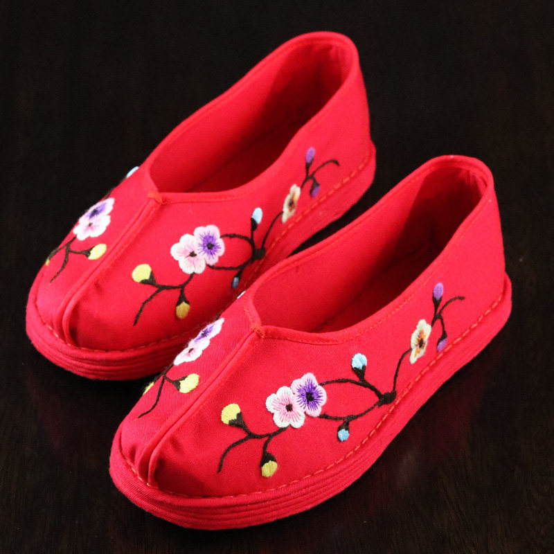 老北京布鞋女 手工千层底民族风绣花单鞋 一脚蹬平跟软底红色布鞋
