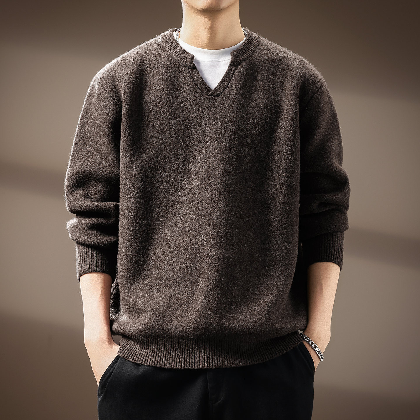 高端700g重磅V领男毛衣