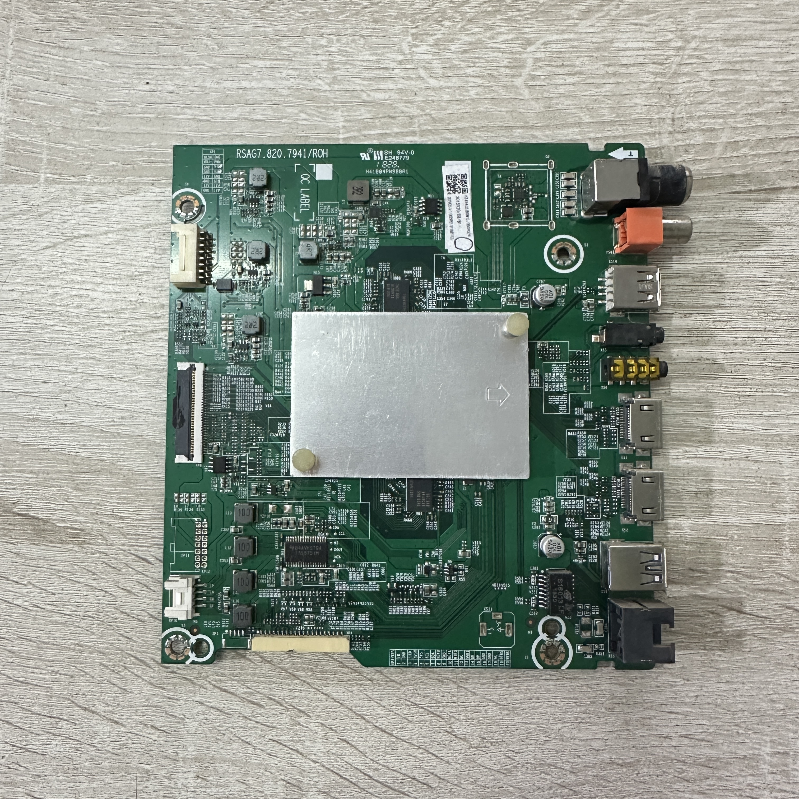 A原装海信HZ49A65 (BOM1)3009379主板RSAG7.820.7941屏HD490S3U21