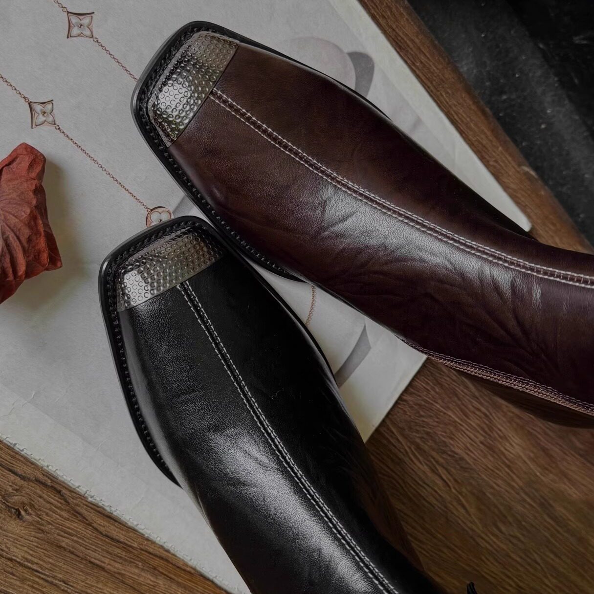 冬季金属头粗跟时装靴女大码短靴