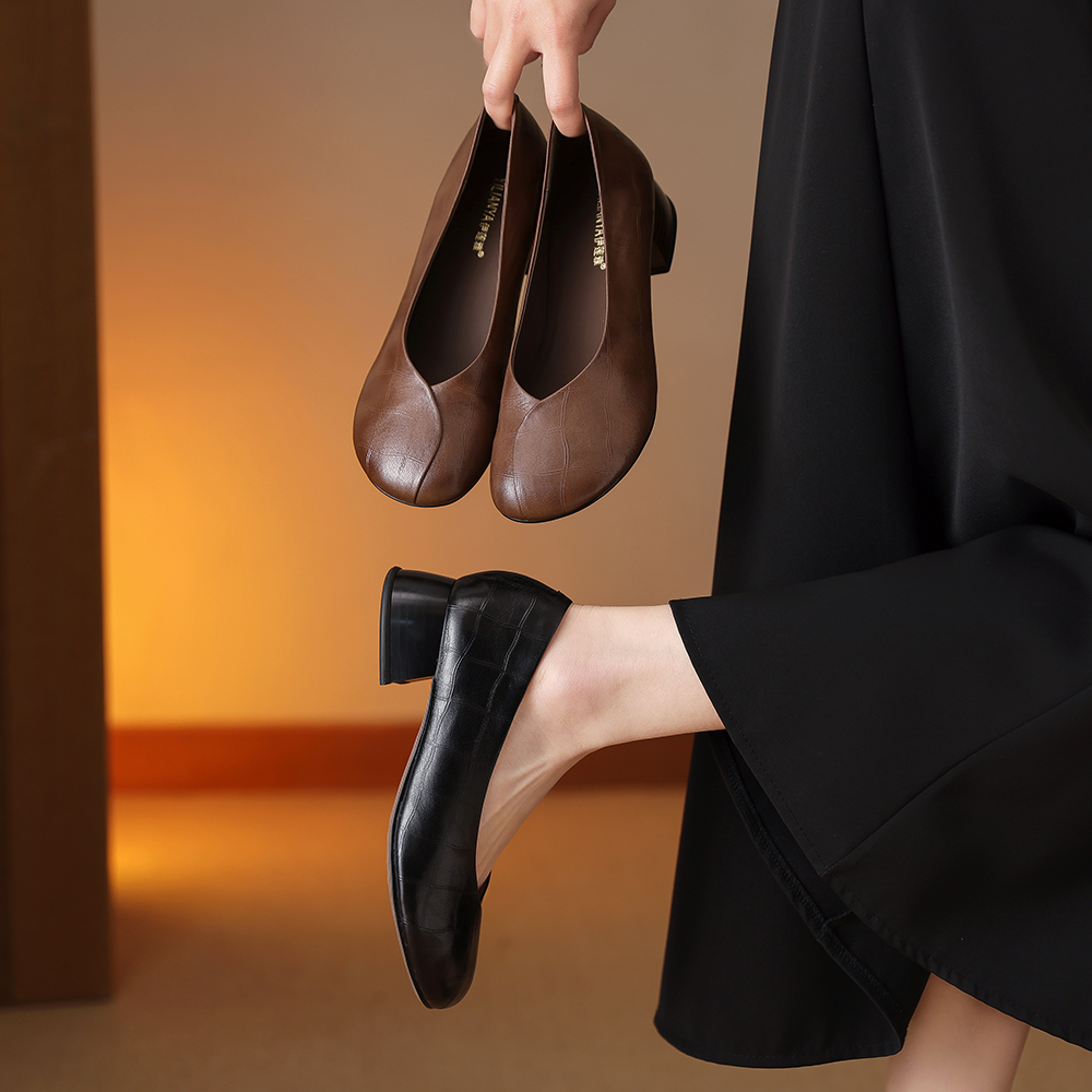 浅口低跟单鞋女春季2025新款粗跟乐福鞋圆头真皮中年皮鞋H158-88