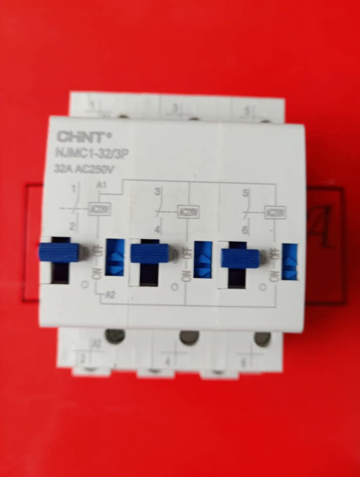 原装正泰njmc1-32/2p 220vdc24v32a导轨式安装二线脉冲继电器现货