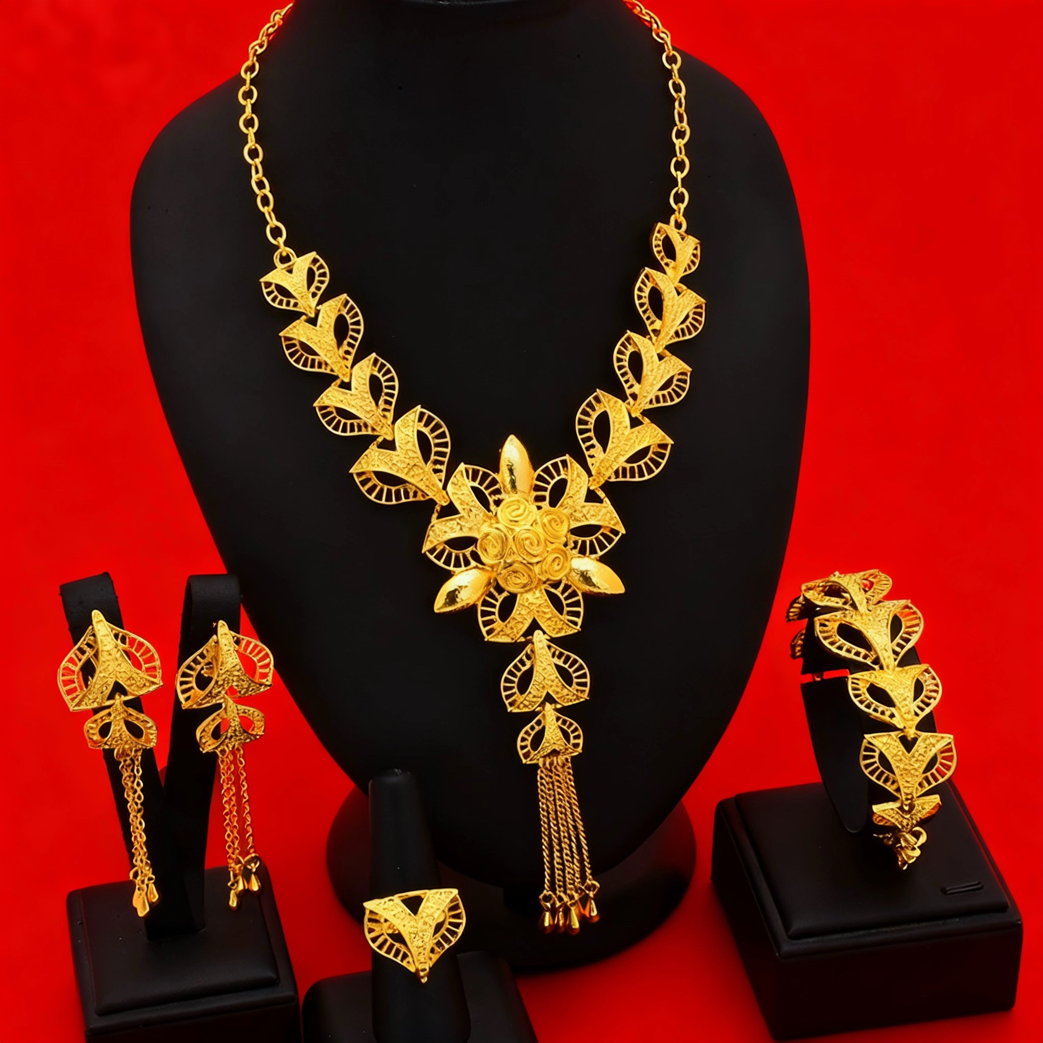 新款欧美夸张奢华满钻花朵项链耳环套装法国宴会礼服女流行配饰品,饰品/流行首饰/时尚饰品新,组合套装,淘宝优惠券,粉丝福利购,淘宝优惠卷