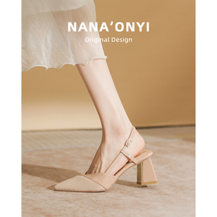 今年流行的凉鞋女款2025新款夏季外穿尖头包头粗跟法式绝美高跟鞋