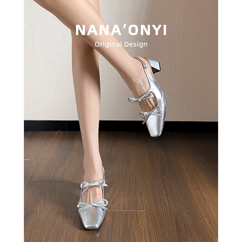银色凉鞋女夏季外穿2025新款时尚高级感包头蝴蝶结粗跟高跟鞋单鞋