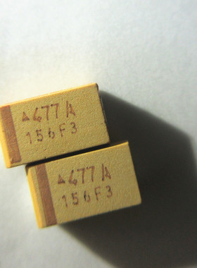 贴片钽电容 10V470UF 477A 470UF 10V D7343 D型 黄色