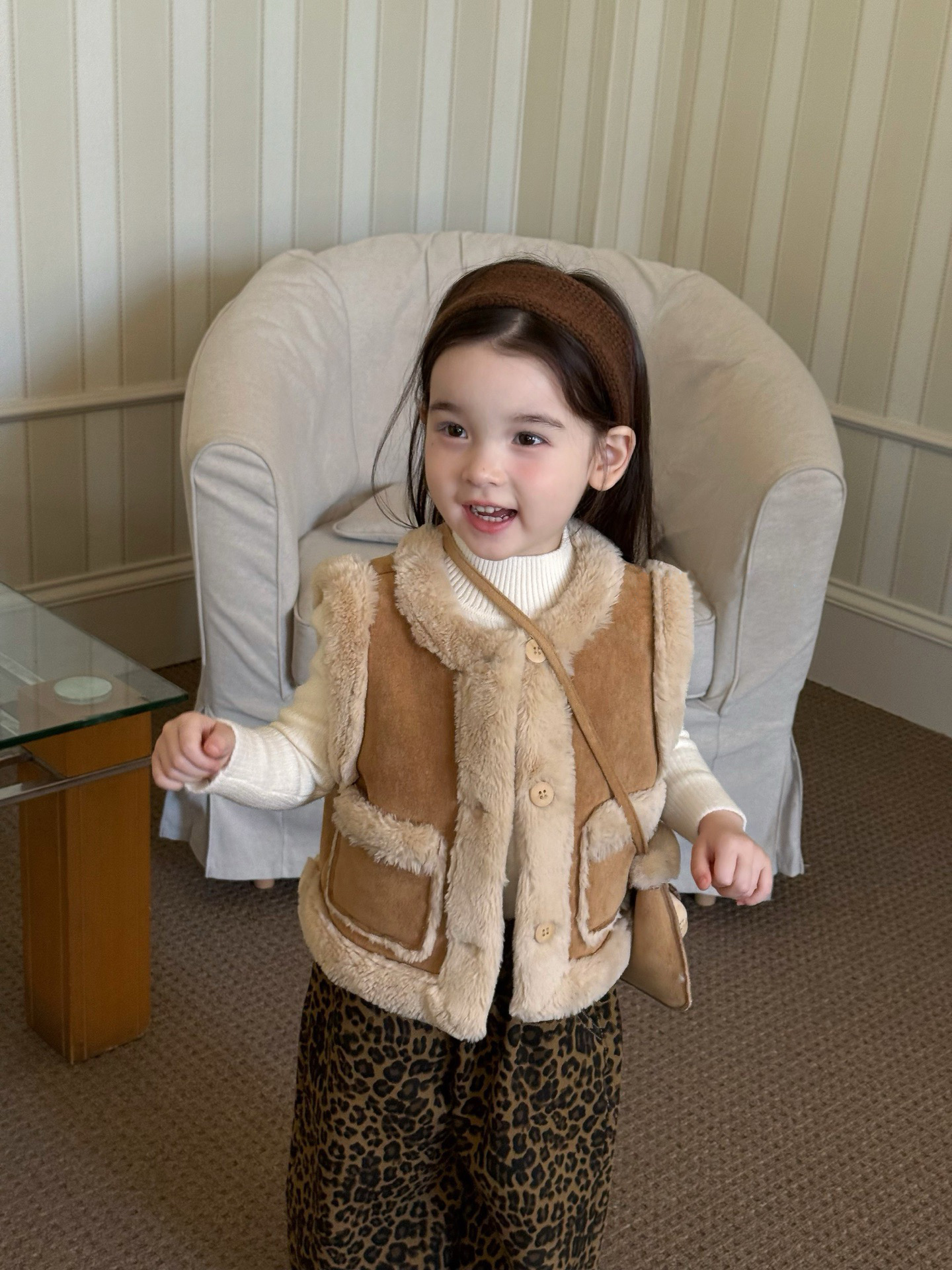 女童套装带包马甲秋冬新款儿童洋气加绒背心女宝宝冬季休闲豹纹裤