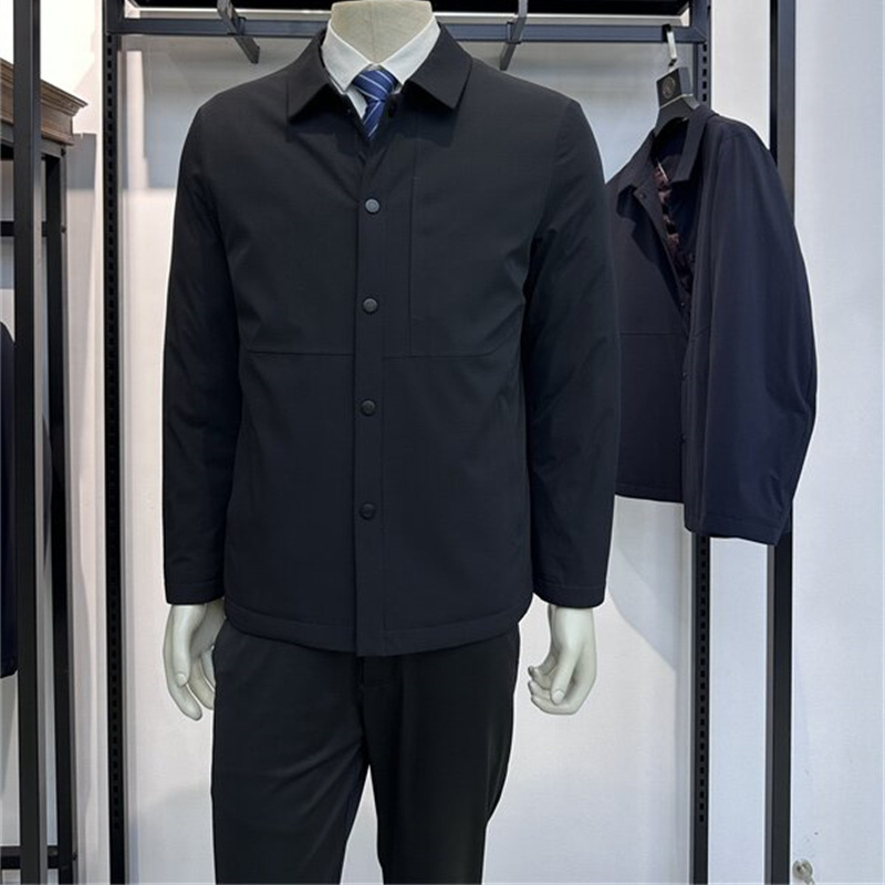 轻薄款翻领衬衫款羽绒服