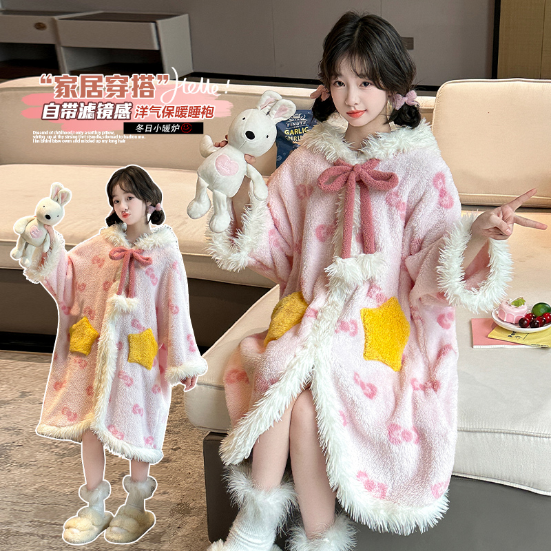 女童斗篷睡袍2025冬季新款