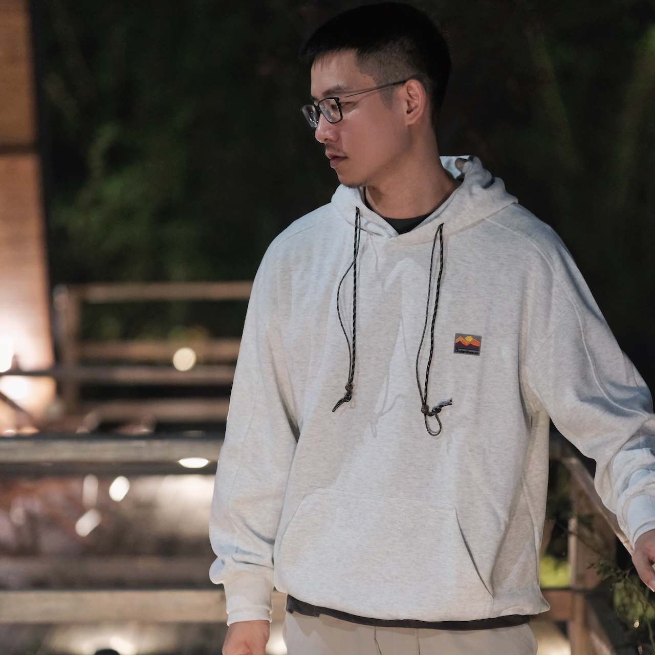 Jacpick街头复古绣标连帽卫衣&middot; 日系新款情侣休闲百搭套头衫外套