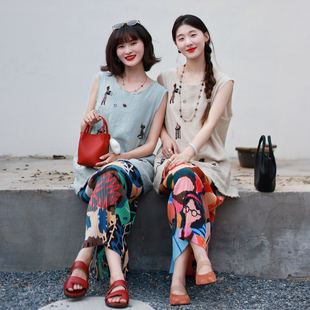 墨黛原创女装2026夏季无袖汉麻重工刺绣古拙卡通人物中长款背心