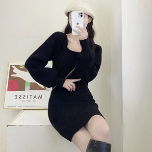 2023早秋套头方领宽松长袖纯色针织毛衣连衣裙显瘦气质性感慵懒风