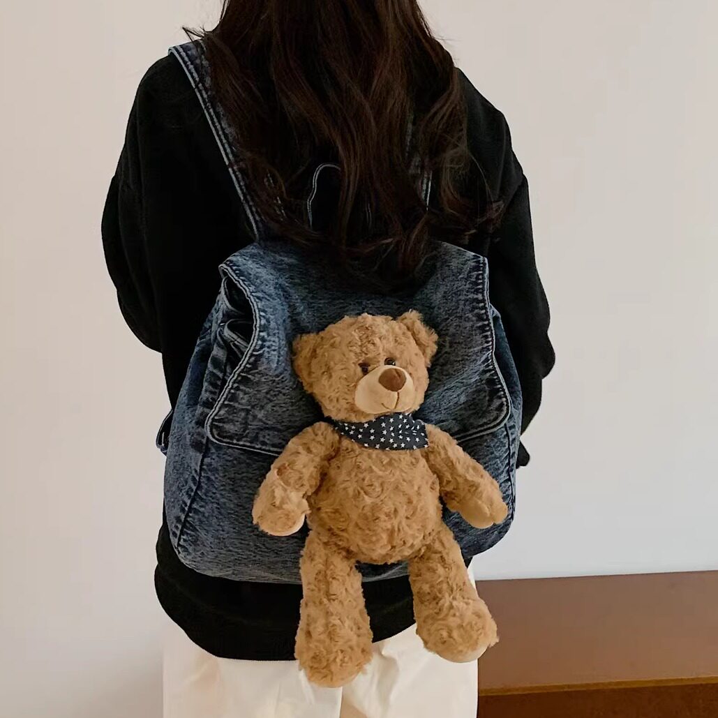 可爱小熊书包初中女生大学生上课通勤牛仔帆布双肩包小型旅游背包