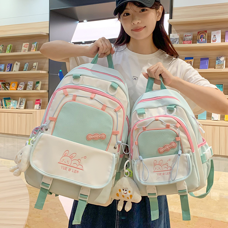 高颜值学院风可爱少女旅行双肩包