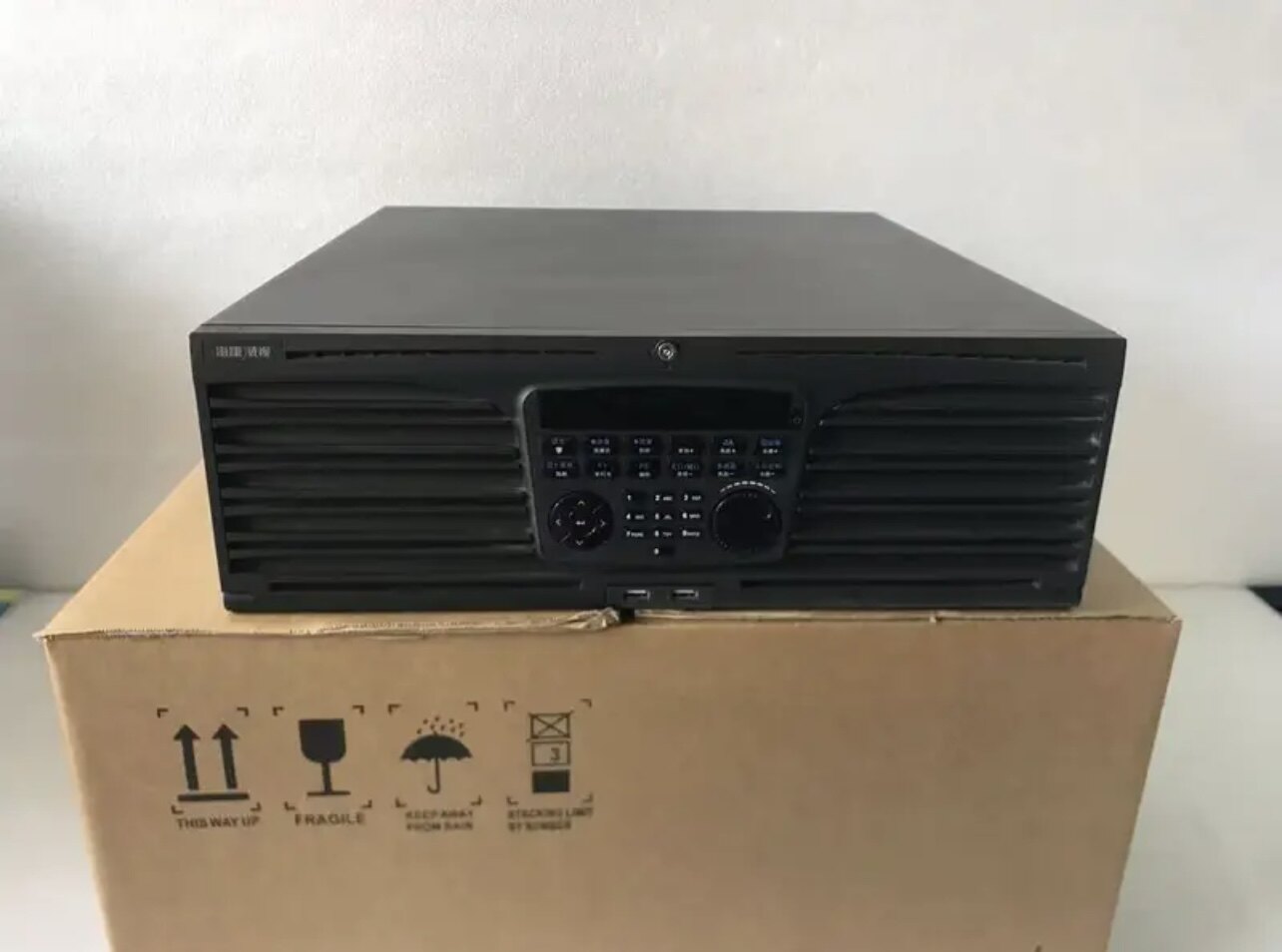 专业视频网络服务器 DS-9632-R 32路专用服务器
