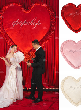 情人节日订婚礼红色毛绒爱心装饰店铺橱窗布置摆件拍照打卡陈列美