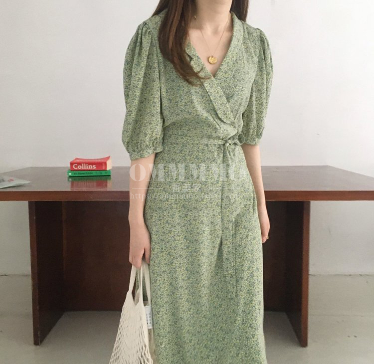 法式洋气碎花女裙新款收腰连衣裙