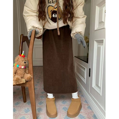 咖啡色垂感后开叉灯芯绒半身裙