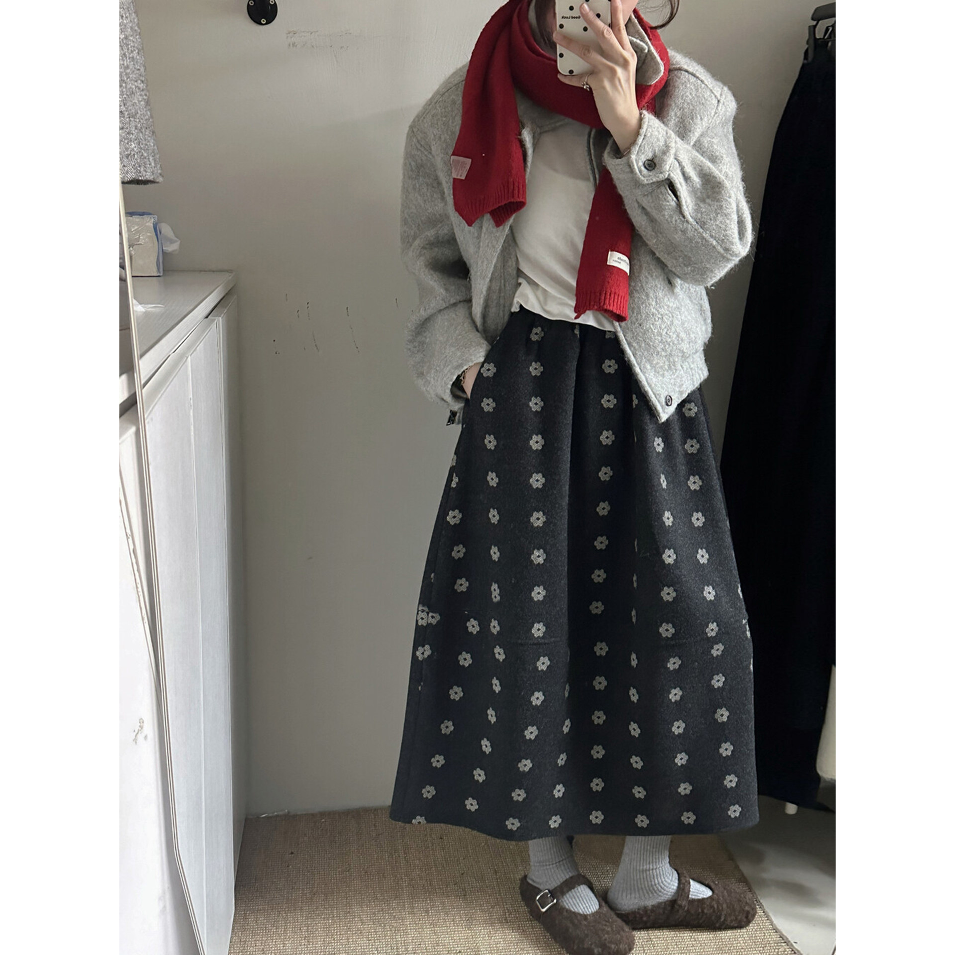 日系工装风深灰色小花毛呢中长裙女秋冬加厚学院风文艺减龄半身裙