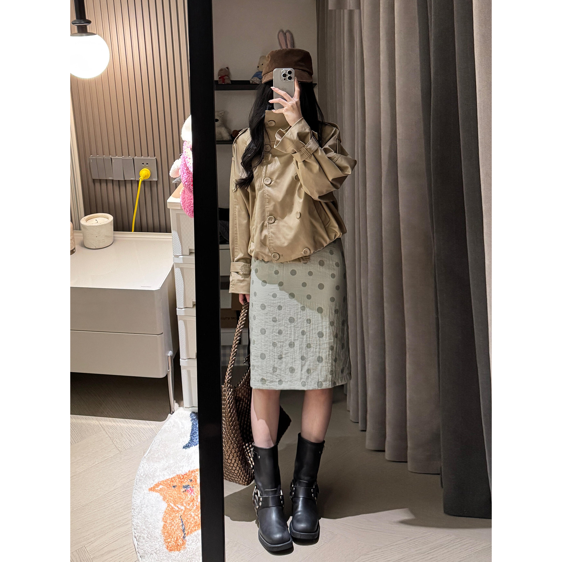 日系学院风灰绿色波点印花半身裙女春夏复古文艺显瘦直筒高腰中裙