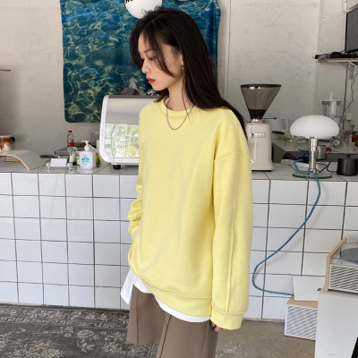 甜美温柔宽松奶系圆领卫衣