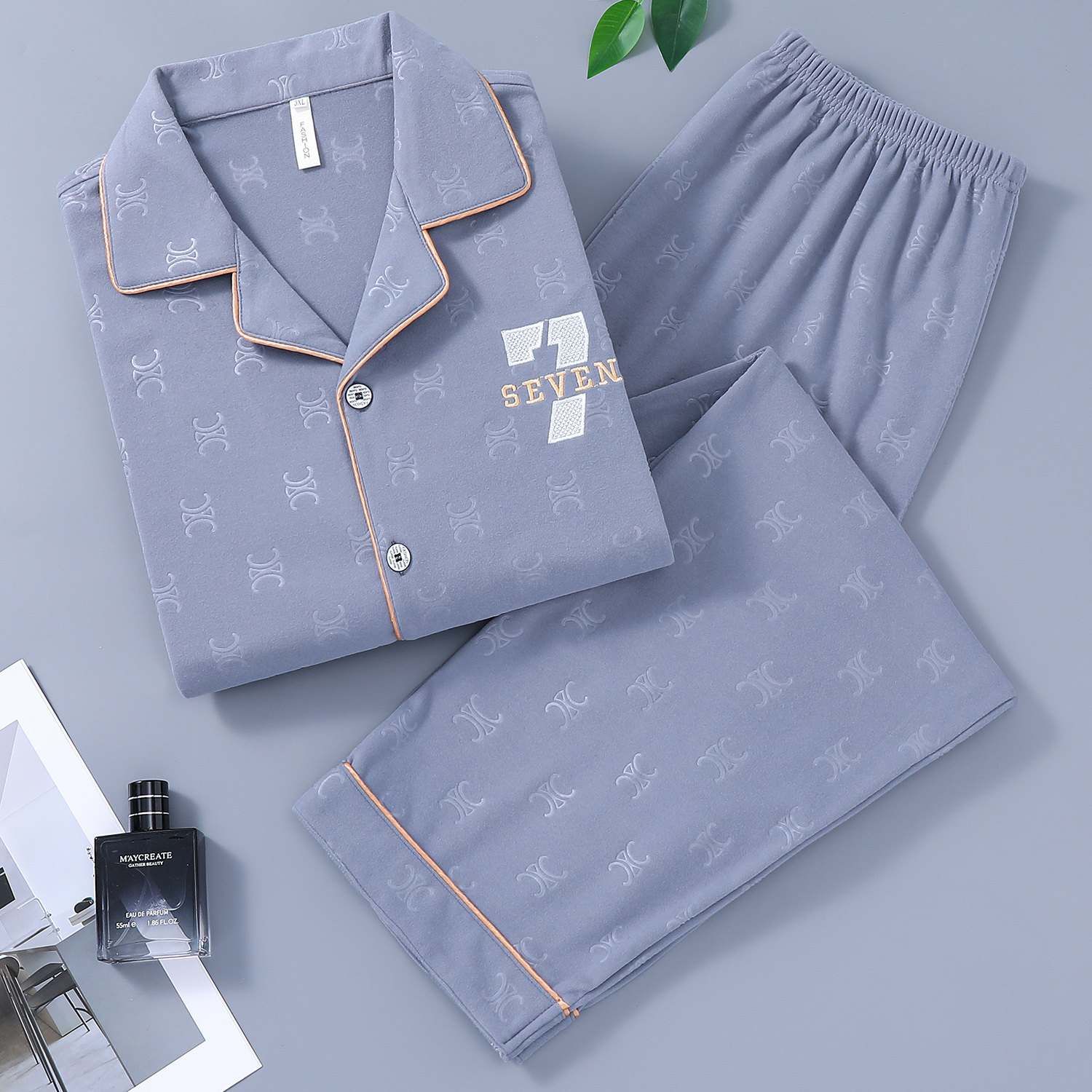 广州保暖睡衣男德绒秋冬季薄款简约中等厚度法兰绒家居服两件套装
