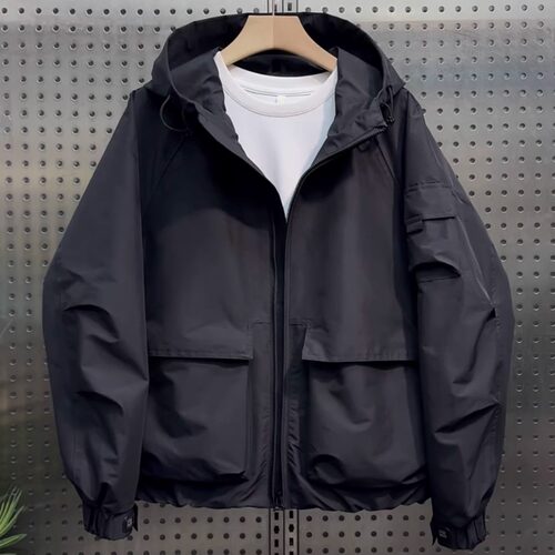 春季连帽冲锋衣微宽松版型