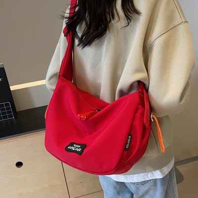 学生上课休闲斜挎包饺子包尼龙布