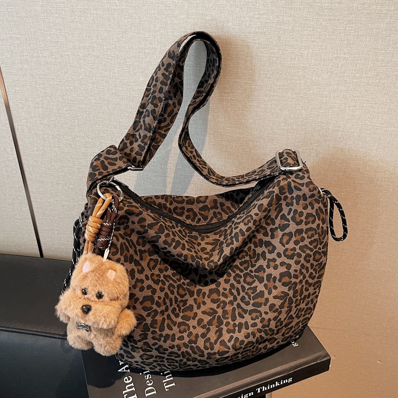 复古豹纹帆布腋下包大容量通勤包