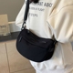 休闲单肩枕头包时尚 韩版 小众百搭斜挎包 帆布小包包女2026新款 秋季