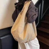 松弛感尼龙帆布包包女夏季 百搭大容量腋下包休闲慵懒风通勤托特包