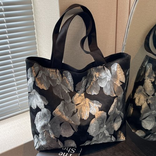 小众设计手提袋大容量通勤托特包