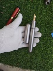 钛合金鱼雷磨砂质感超大型重量钢笔中性笔40mm大容量630新9号930