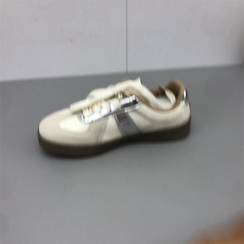 工厂直销2025秋款女鞋圆头平跟韩版洋气女单鞋休闲运动鞋女鞋板鞋,女鞋,时尚休闲鞋,淘宝优惠券,粉丝福利购,淘宝优惠卷