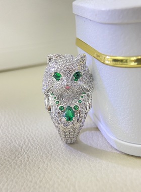 欧美时尚新品珠宝V金重工镶嵌合成祖母绿小猫戒指可爱指环配饰品
