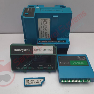 Honeywell EC7850A1080 Burner Control With R7847 a 1025 Recti