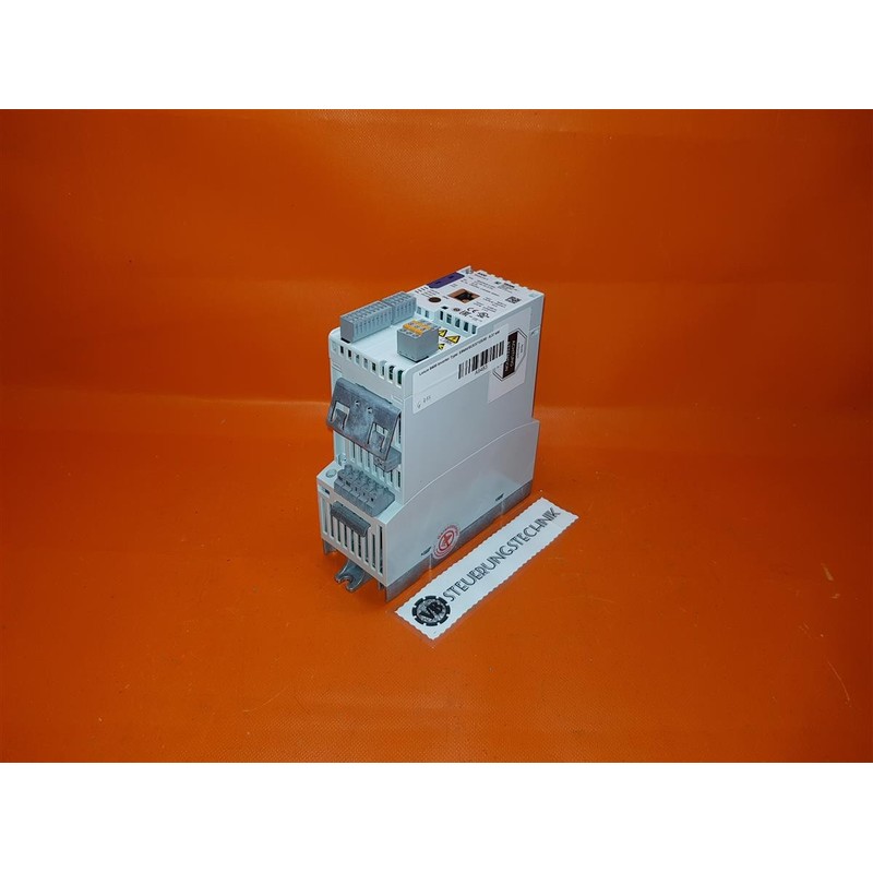 Lenze E84AVSCE3712SX0 / SW 21.02 / 0,37kW / 8400 StateLine C