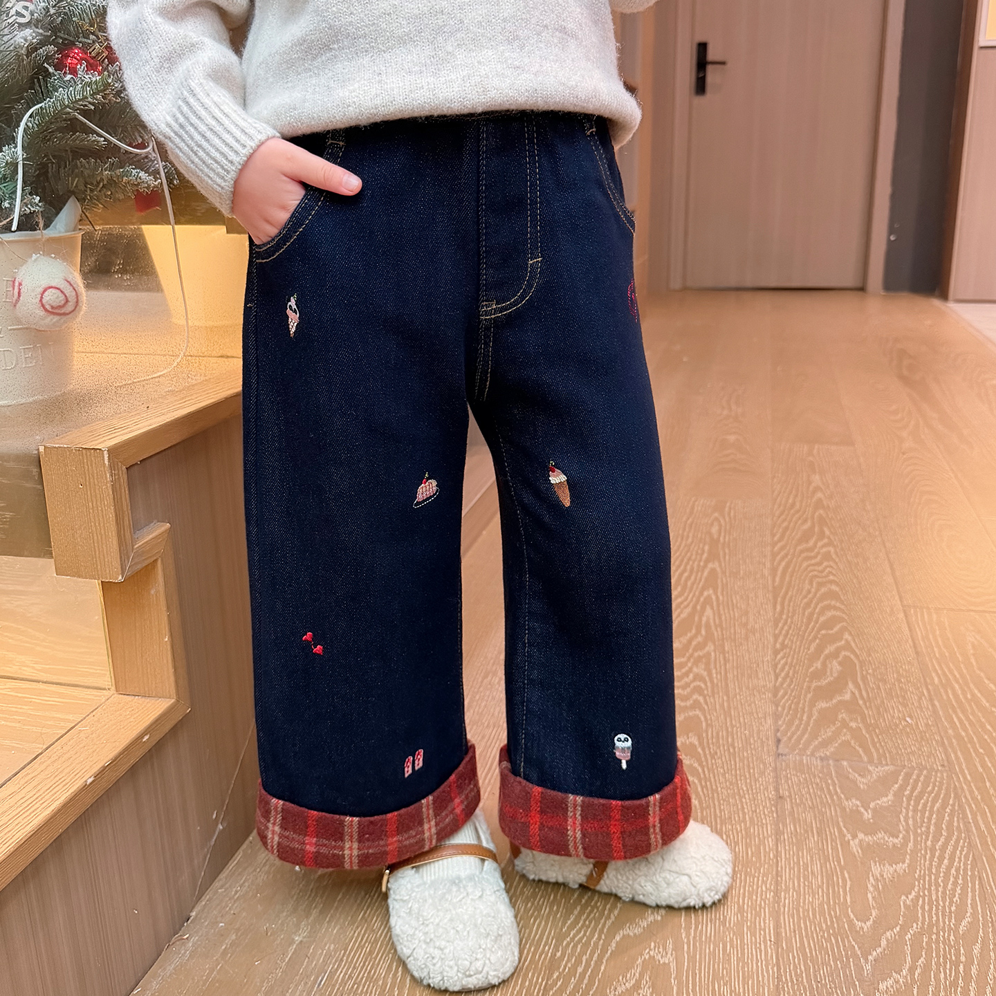 女宝宝脚口格子加绒牛仔裤秋冬
