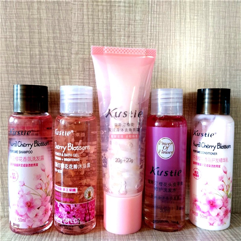蔻斯汀洗发水樱花花瓣沐浴露身体乳洗护套装护发素旅行装中样袋包,美发护发/假发,洗发水,淘宝优惠券,粉丝福利购,淘宝优惠卷