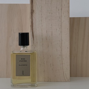 丝绒皮革 灰烬鸢尾 香水试香小样 苦行之林 Naomi