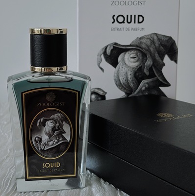 动物学家蝙蝠夜莺麝猫霸王龙香水