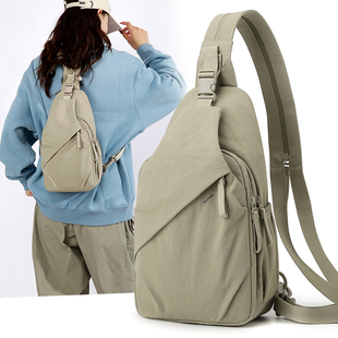 PINK新款大容量胸包女迷你双肩小背包两用户外运动出行防水斜挎包