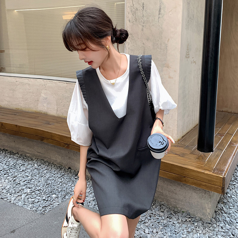 小个子背带裙套装女2026新款夏装搭配一整套泡泡袖连衣裙两件套裙