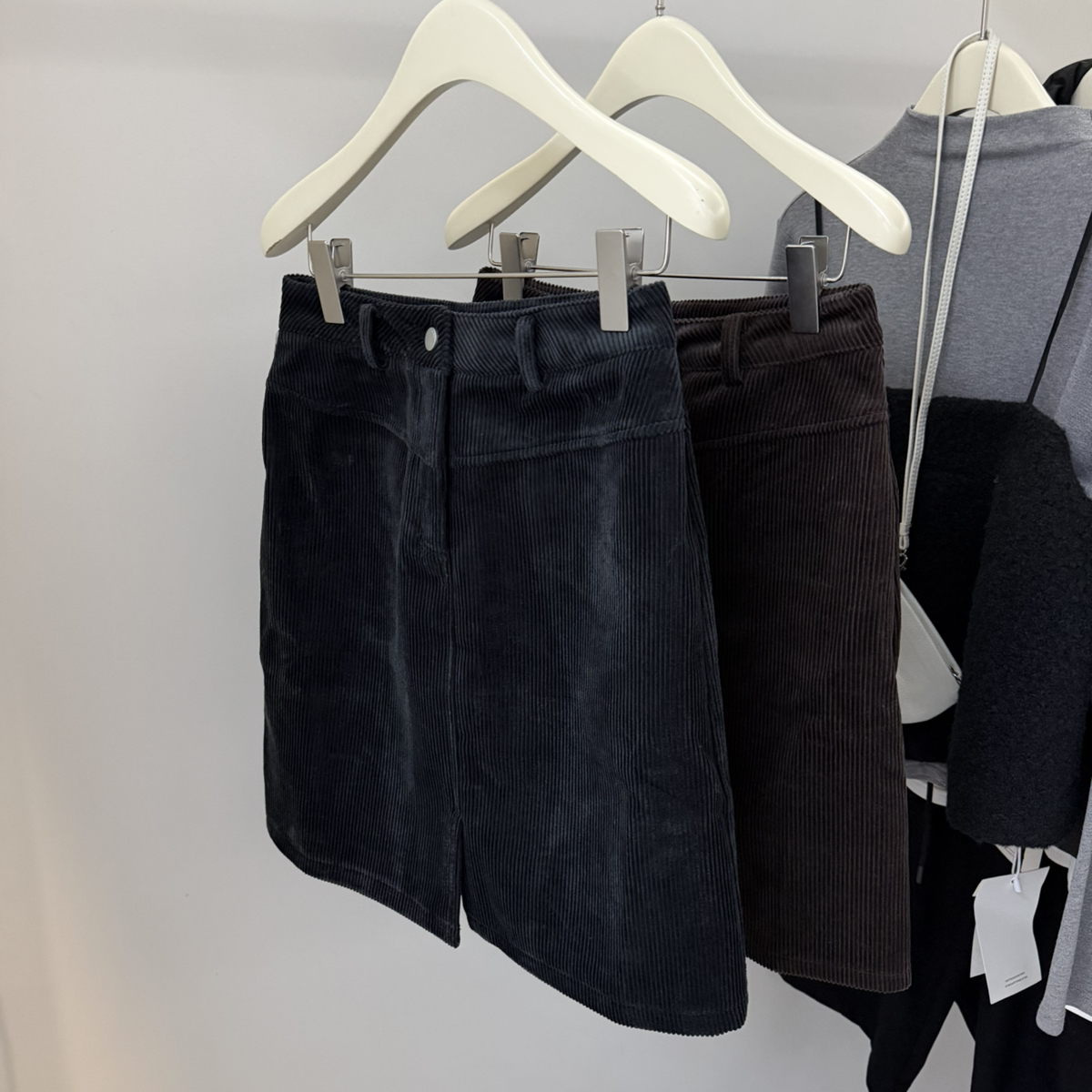 Believe-冬上新ins灯芯绒加绒A字半身裙8970