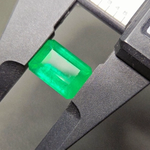 8,44CT Колумбийский Изумруд Vividgreen Guild Свидетельство о происхождении