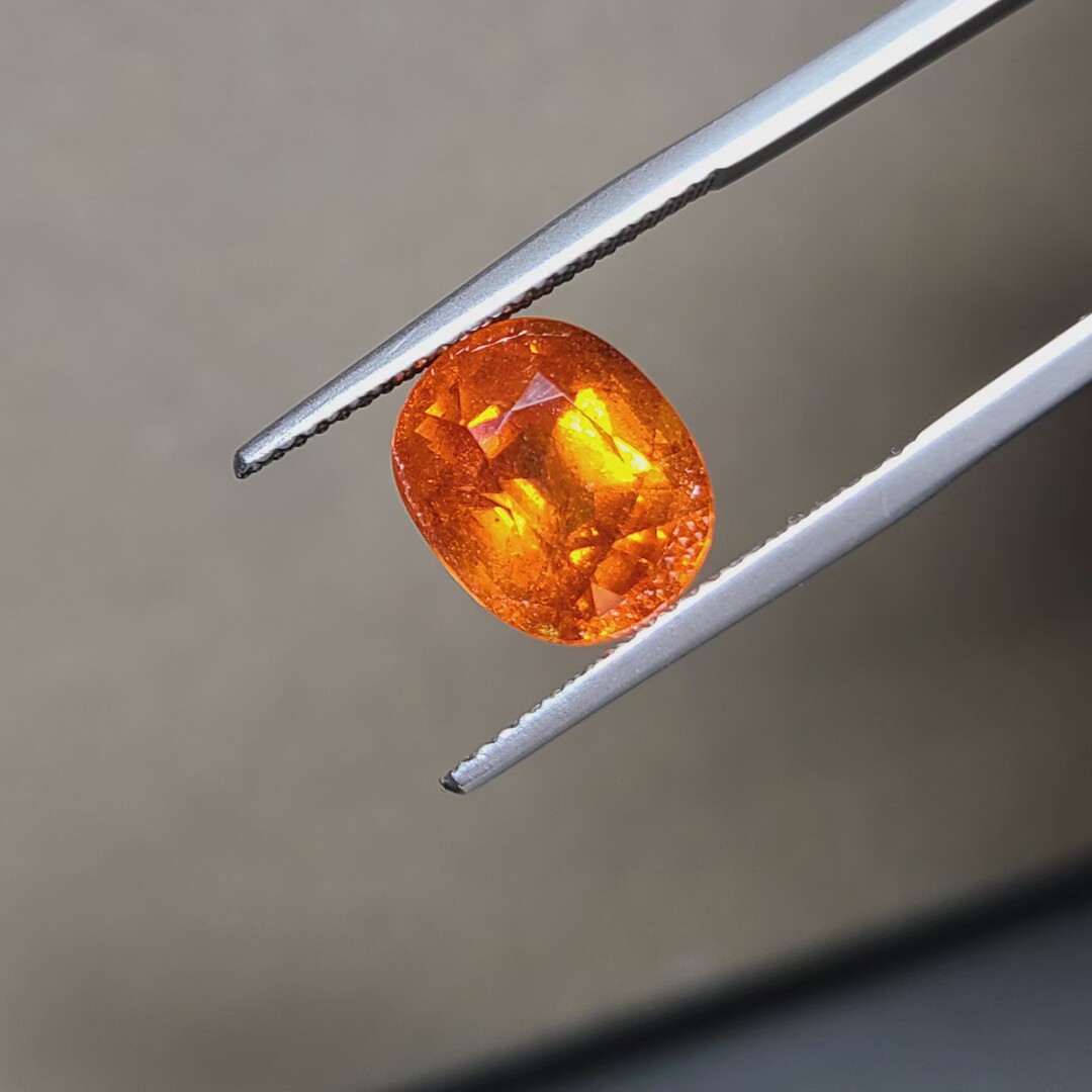大颗芬达石戒面裸石 大颗粒大克拉稀少  明橙色 6.795ct 冬日暖阳