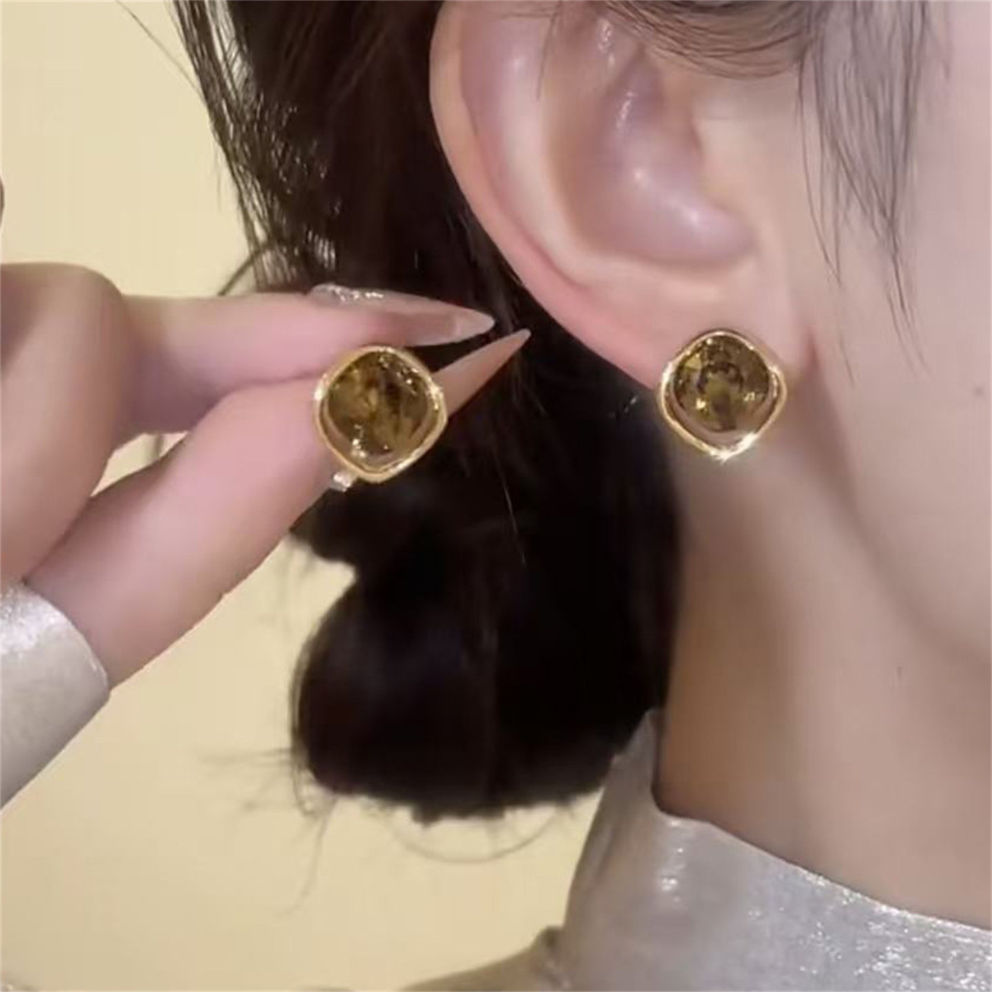 美拉德咖色方形水晶耳钉女精致