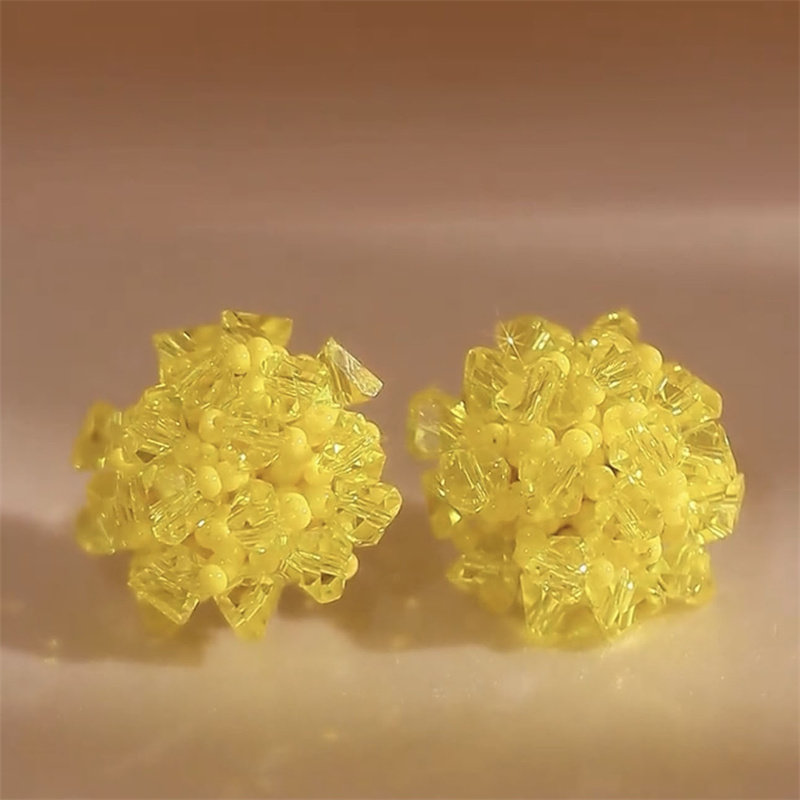 手工串珠水晶花球耳钉甜美小清新
